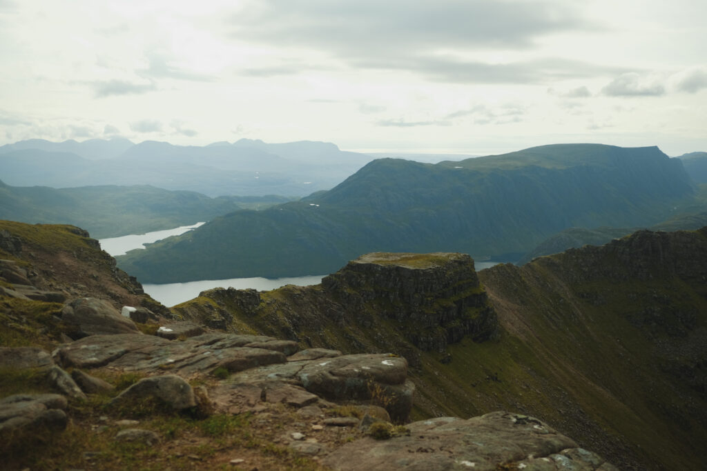 The flattened plateau of Beinn Tarsuinn, Scottish Highlands
